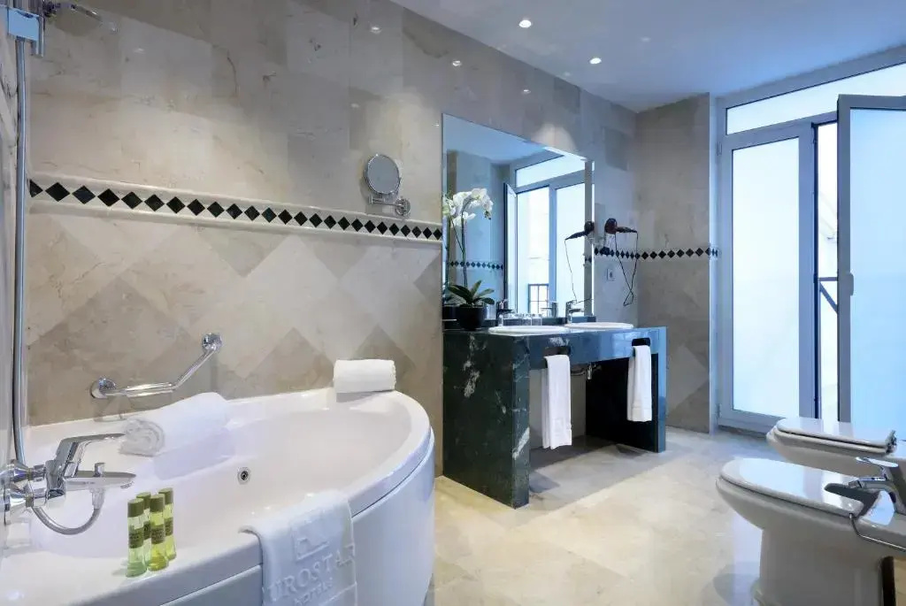 Hotel Eurostars Regina - Chambres