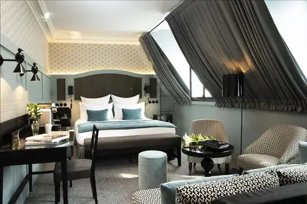 Hotel d'Aubusson 52