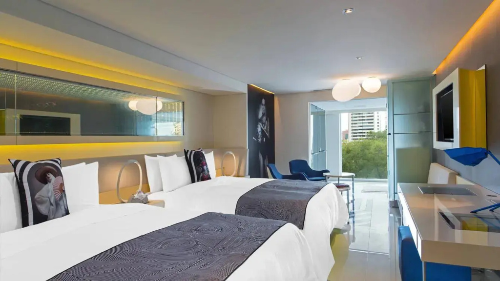 Spectacular Double room with city view (twin beds)