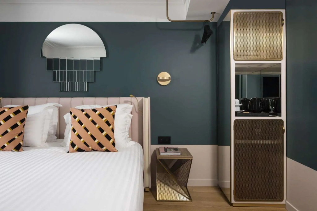 Double Junior Suite (full double bed)