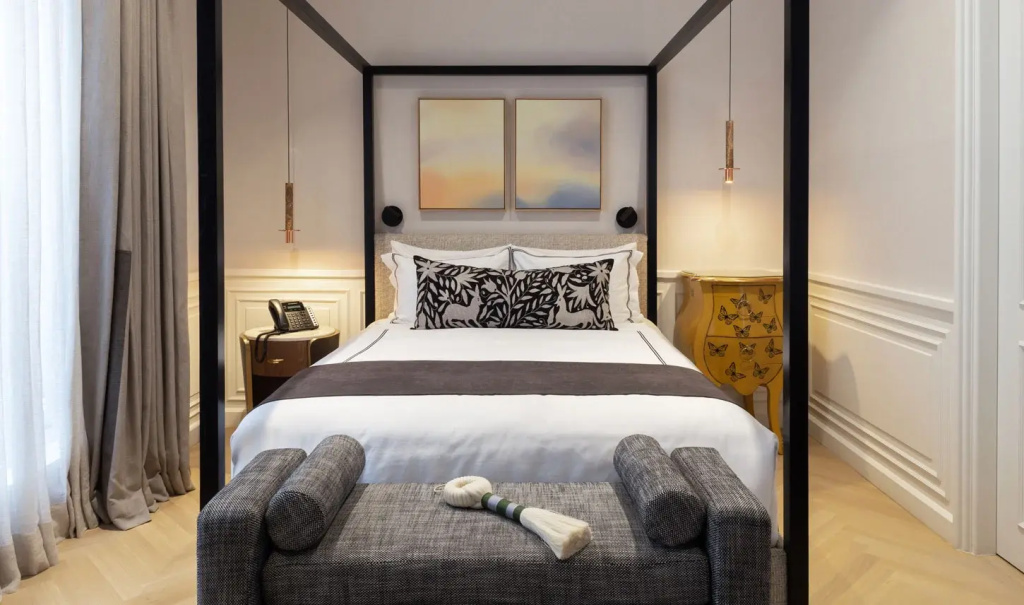 Superior room