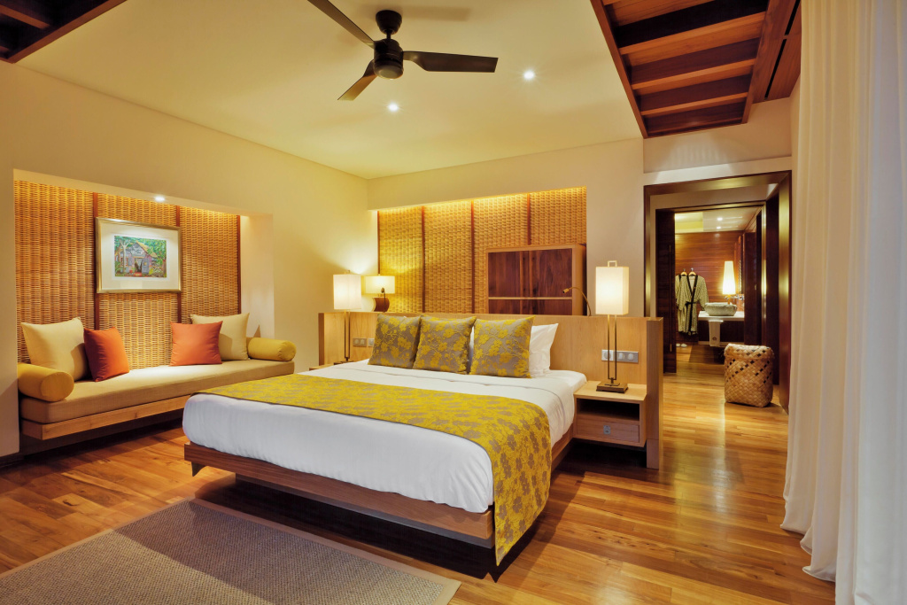 Luxury with Jet Pool & Hammam Double Pool Suite beachfront (full double bed)