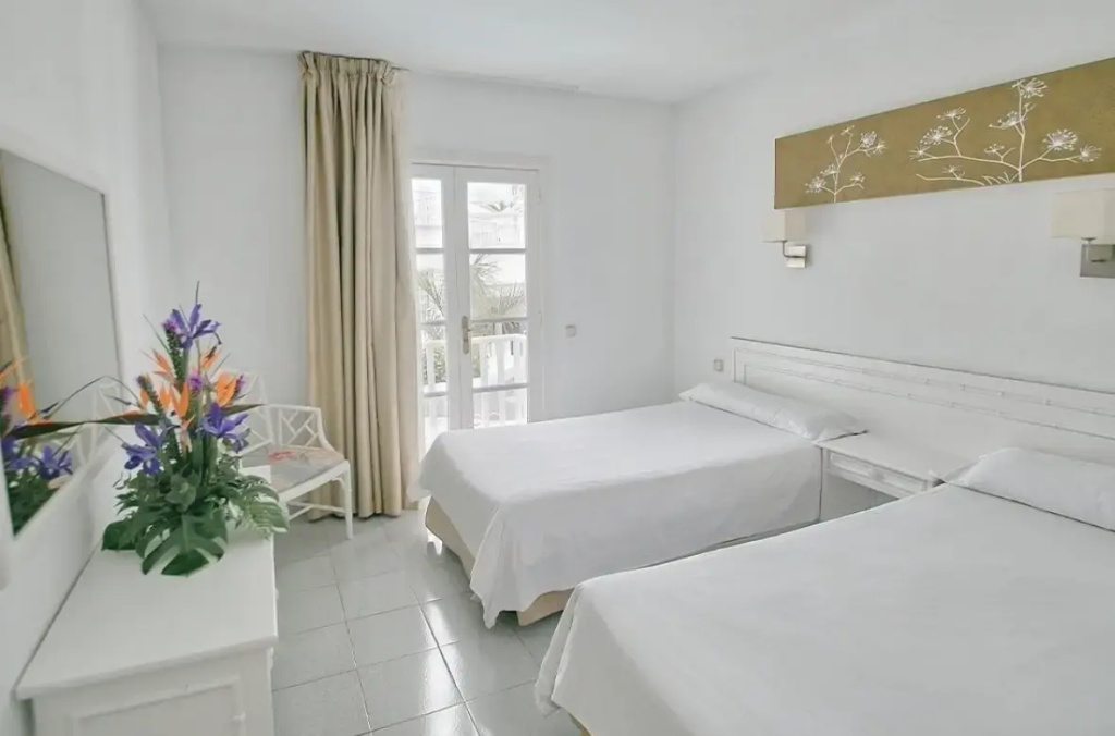 1 Bedroom Upstairs Apartment