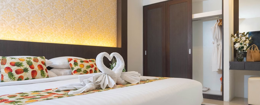 Patong Bay Hill Resort - Chambres