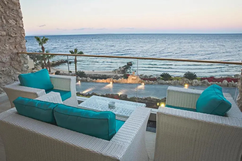 Beach & Waterfront