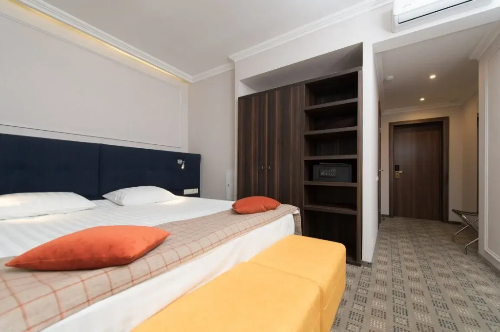 Standard Double room (twin beds)