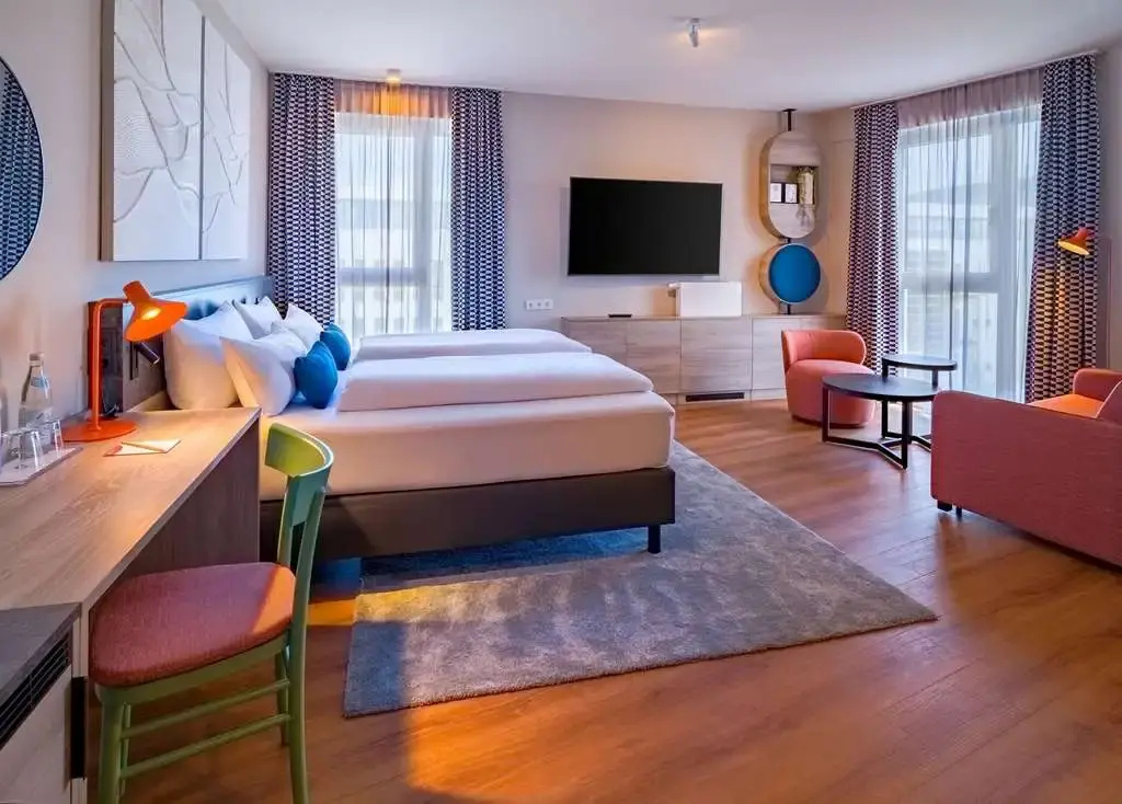 Double Junior Suite (full double bed)