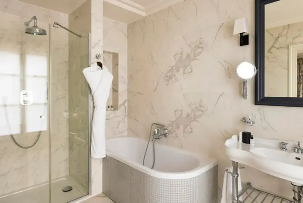 Pavillon Faubourg Saint-Germain & Spa 69