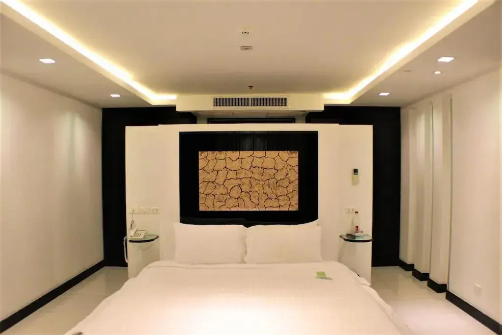 Двухместный люкс Deluxe c 1 комнатой двуспальная кровать в Nova Suites Pattaya by Compass Hospitality