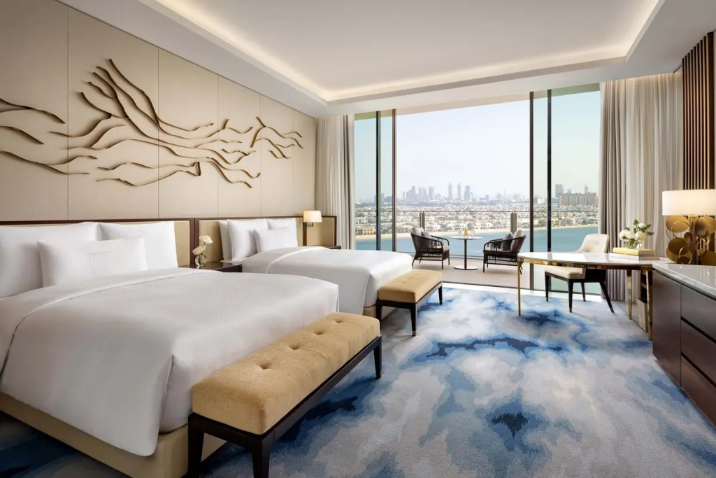 Royal Club Double room with palm view (twin beds)