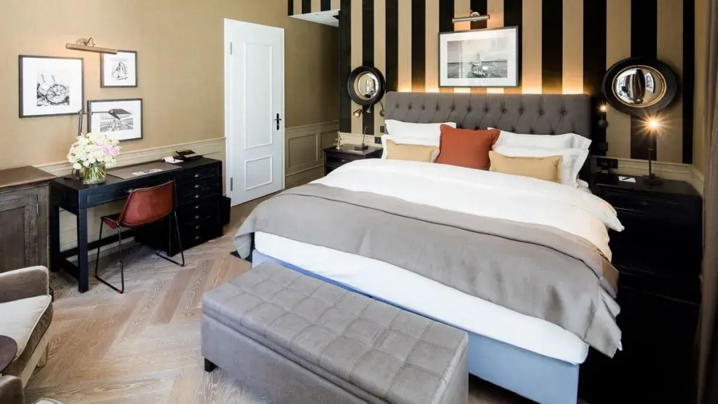 Executive Double room (full double bed)