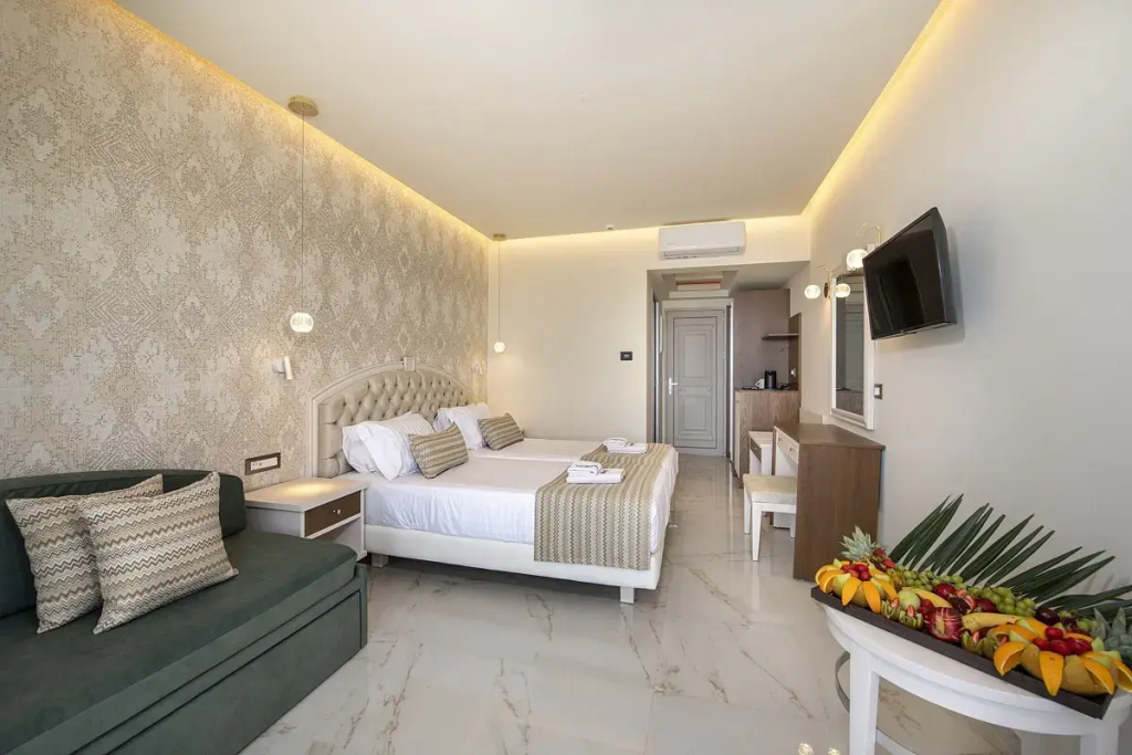 Sea Front Double room (twin beds)