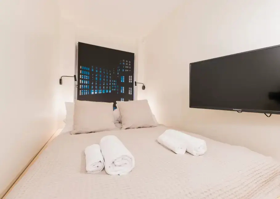 Comfort Mini Double room (full double bed)