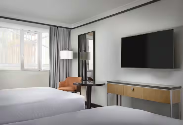 Double room Limited Atrium View (twin beds)