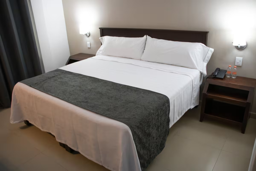 Executive Double room (full double bed)