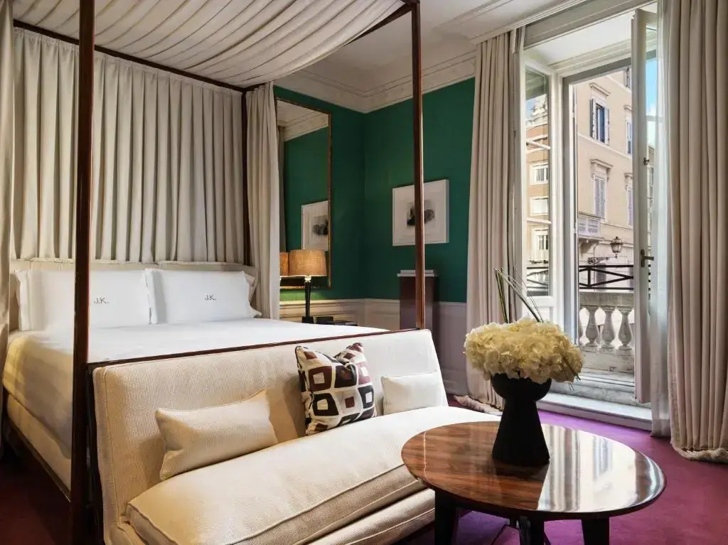 Master Double room (full double bed)