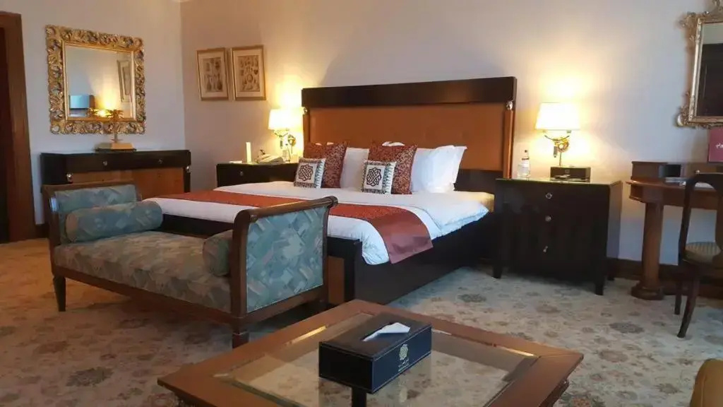 Royal Double Suite with lake view (full double bed)