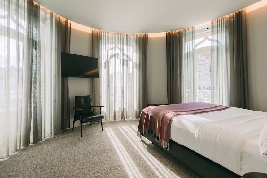 Double Duplex The King of Dome Suite (full double bed)