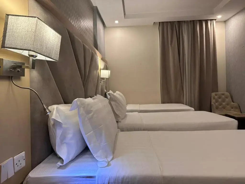 Triple room