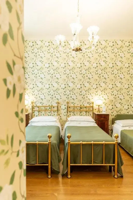 Classic Triple room