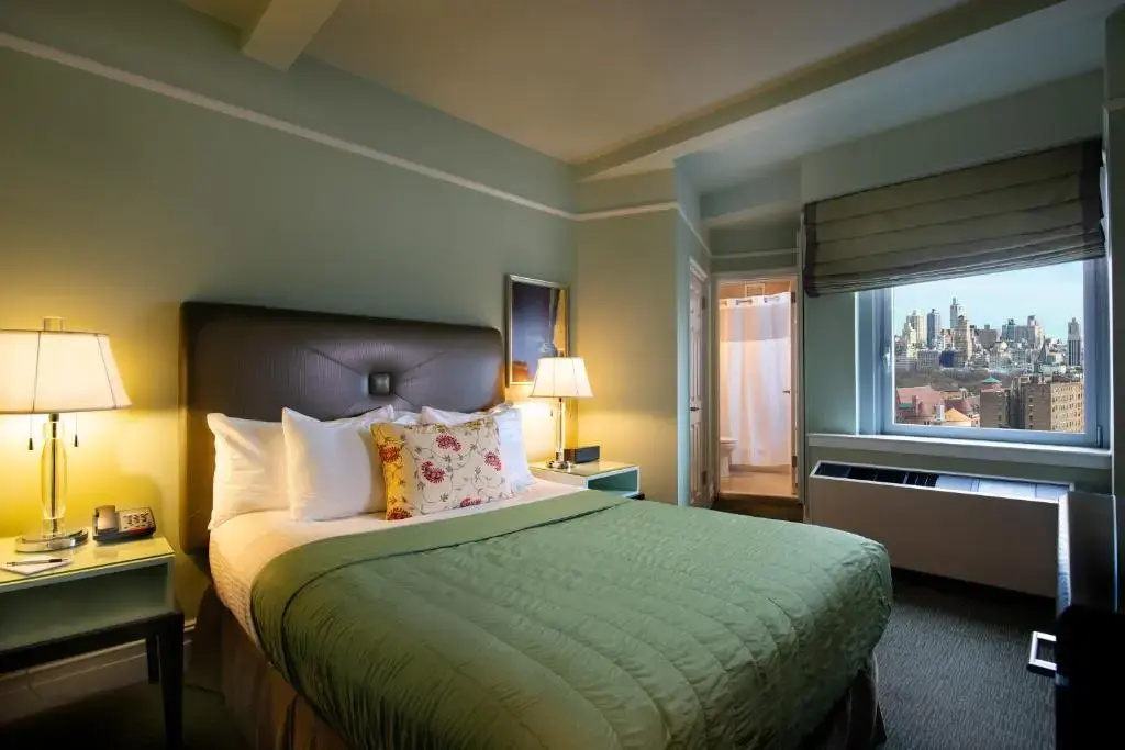 Deluxe Double Suite with view (full double bed)