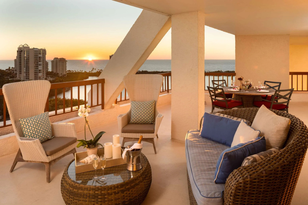 Naples Grande Beach Resort - Général
