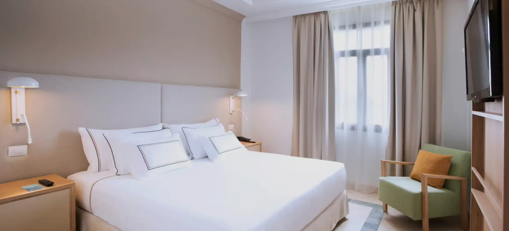 Double Junior Suite (full double bed)