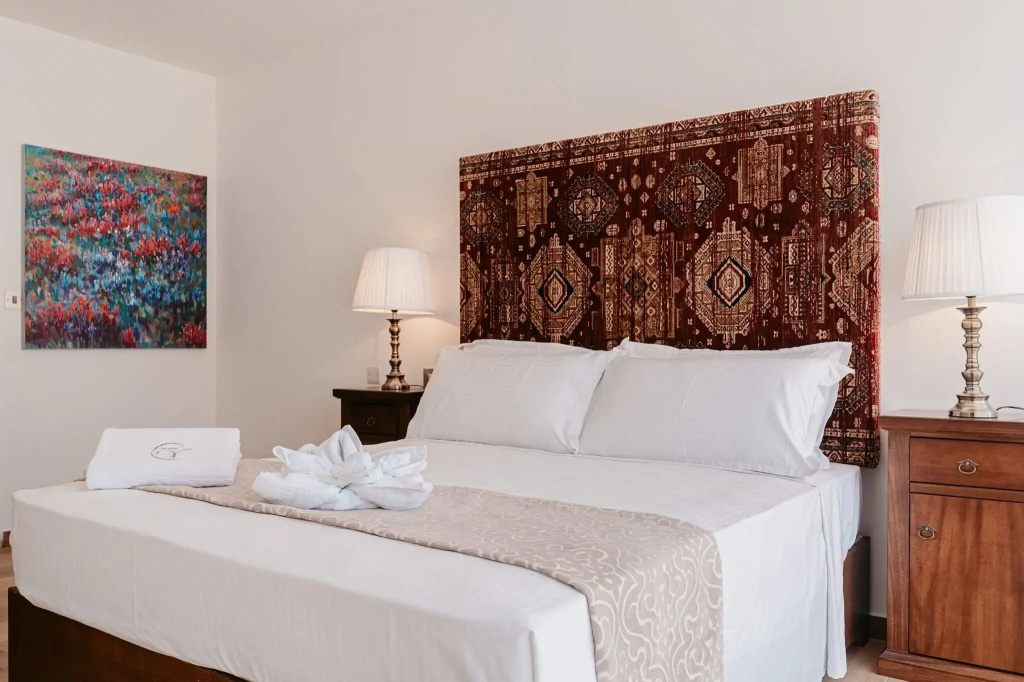 Casa Violetta - Signature Double Suite full double bed