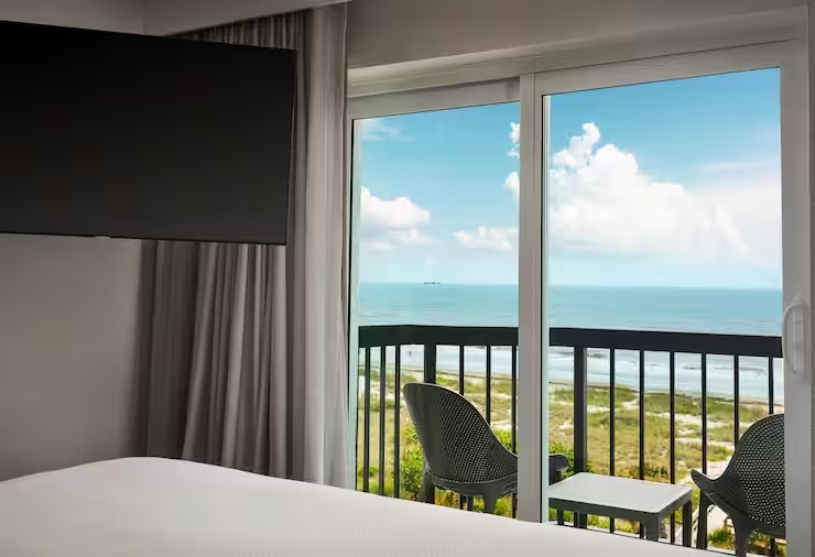DoubleTree by Hilton Cocoa Beach - Oceanfront - Tap to explore photos