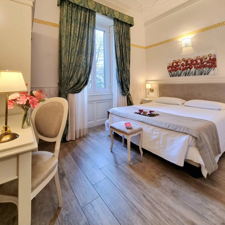 Dus Double room (full double bed)