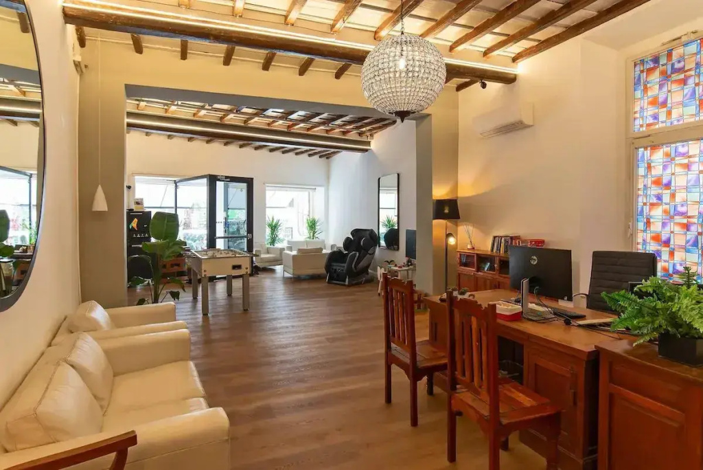 Hotel photo 2