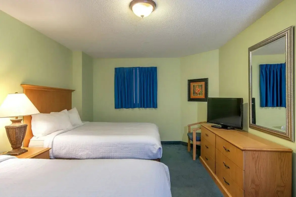 1 Bedroom Deluxe Quadruple Condo oceanfront