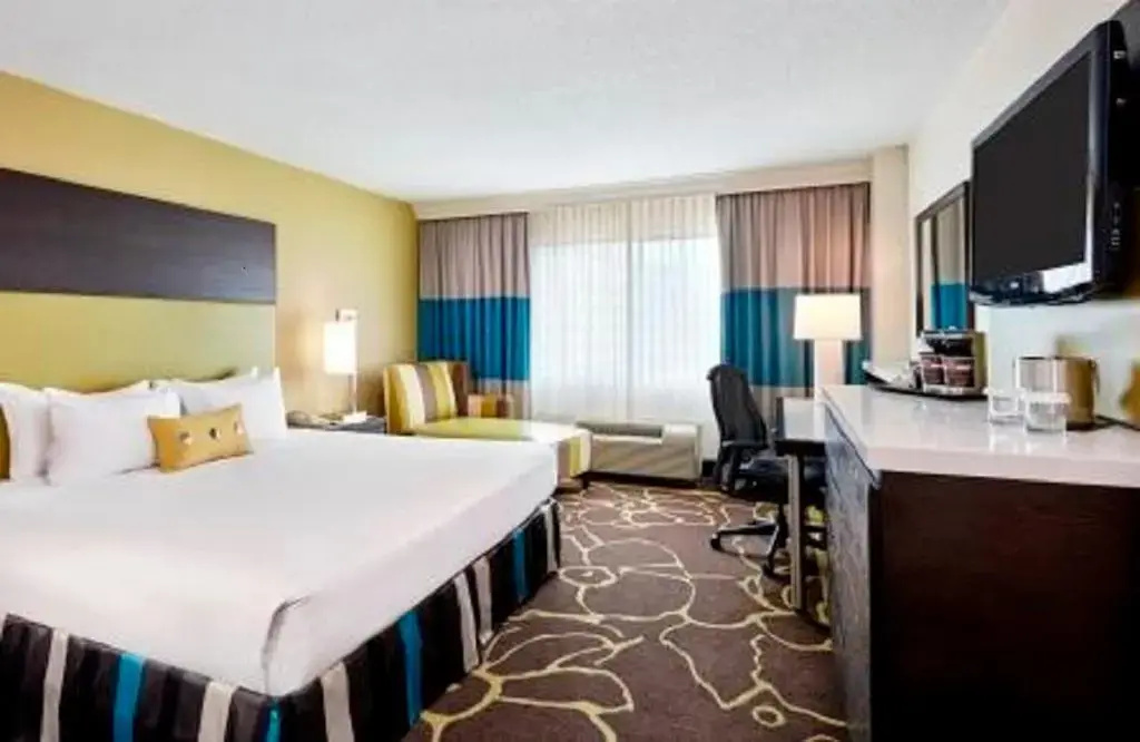 DoubleTree by Hilton Charlotte Gateway Village - Chambres