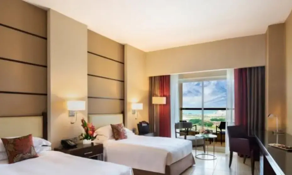 Khalidiya Palace Rayhaan by Rotana Hotel - Chambres