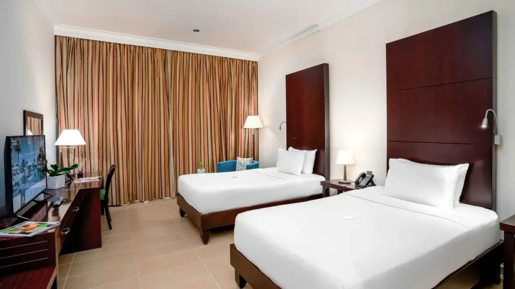 Metropolitan Al Mafraq Hotel - Chambres