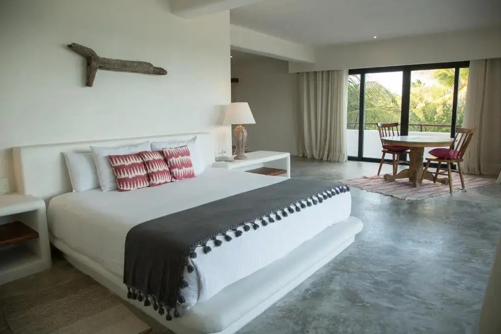 Double Suite with ocean view (full double bed)