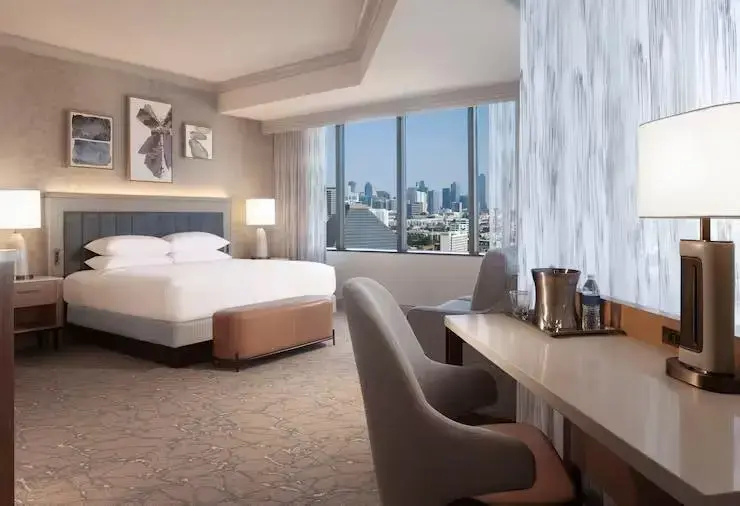 Tower Double Signature Junior Suite (full double bed)