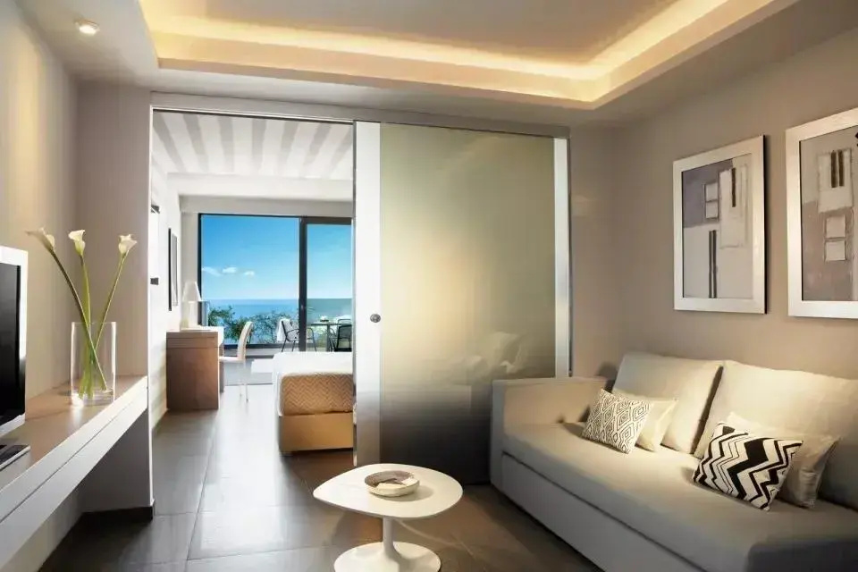 Family Double Junior Suite beachfront (full double bed)