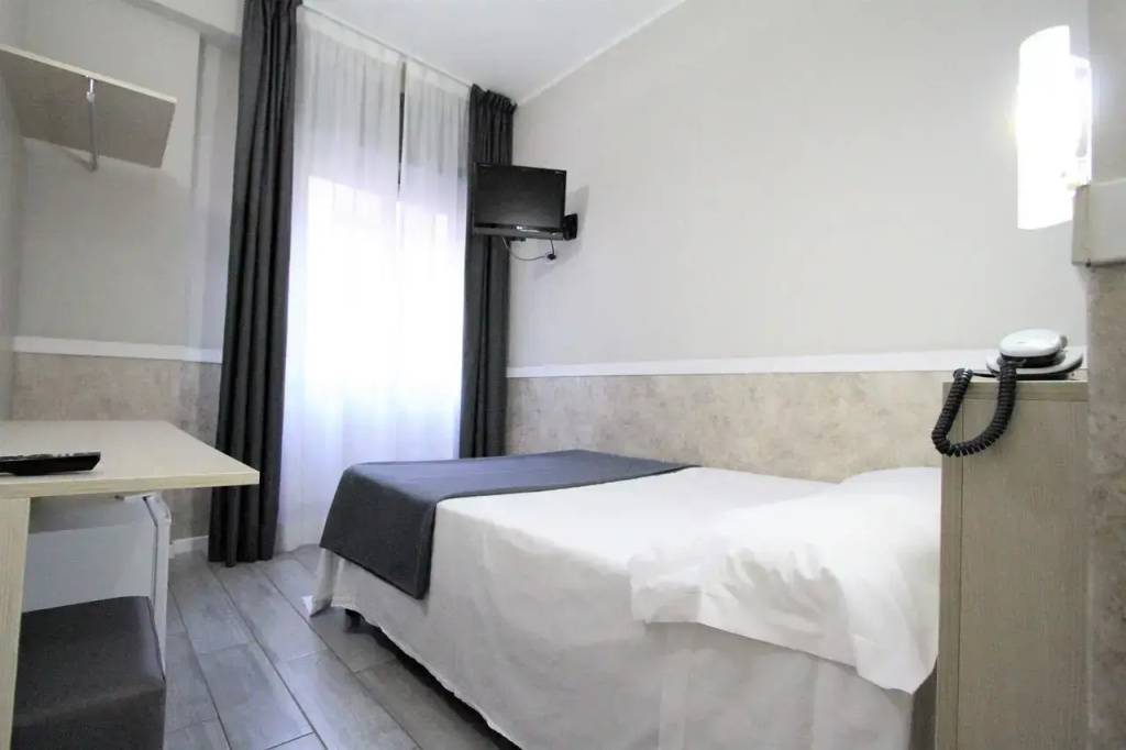 Economy Double room (full double bed)