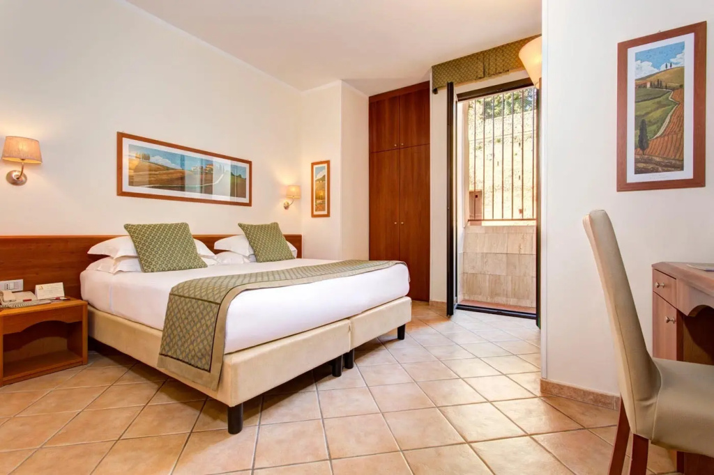 Economy Double Basement room (full double bed)