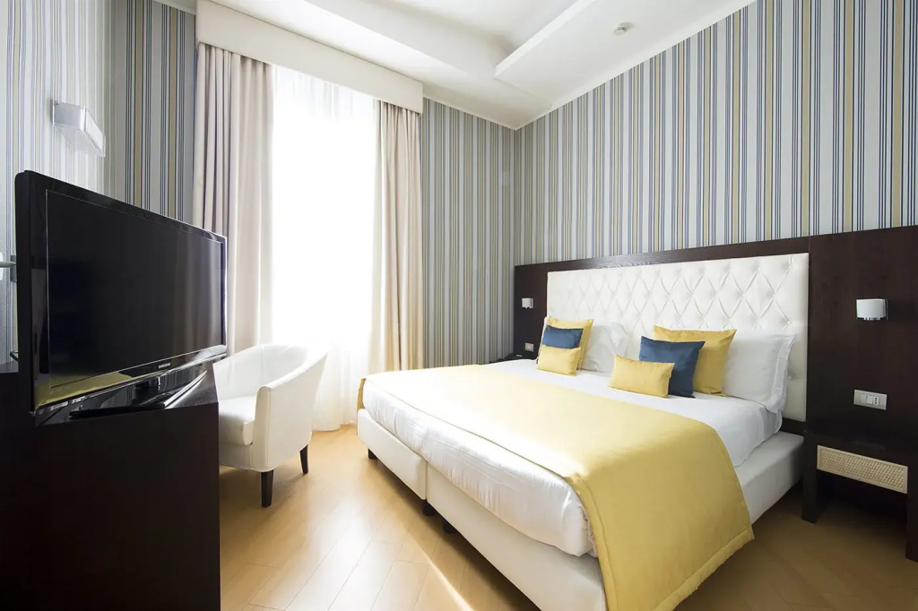 Double Junior Suite (full double bed)