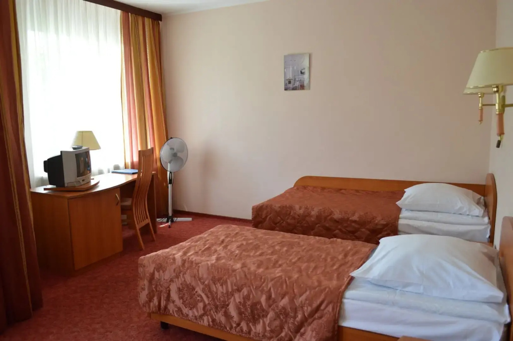 Economy room