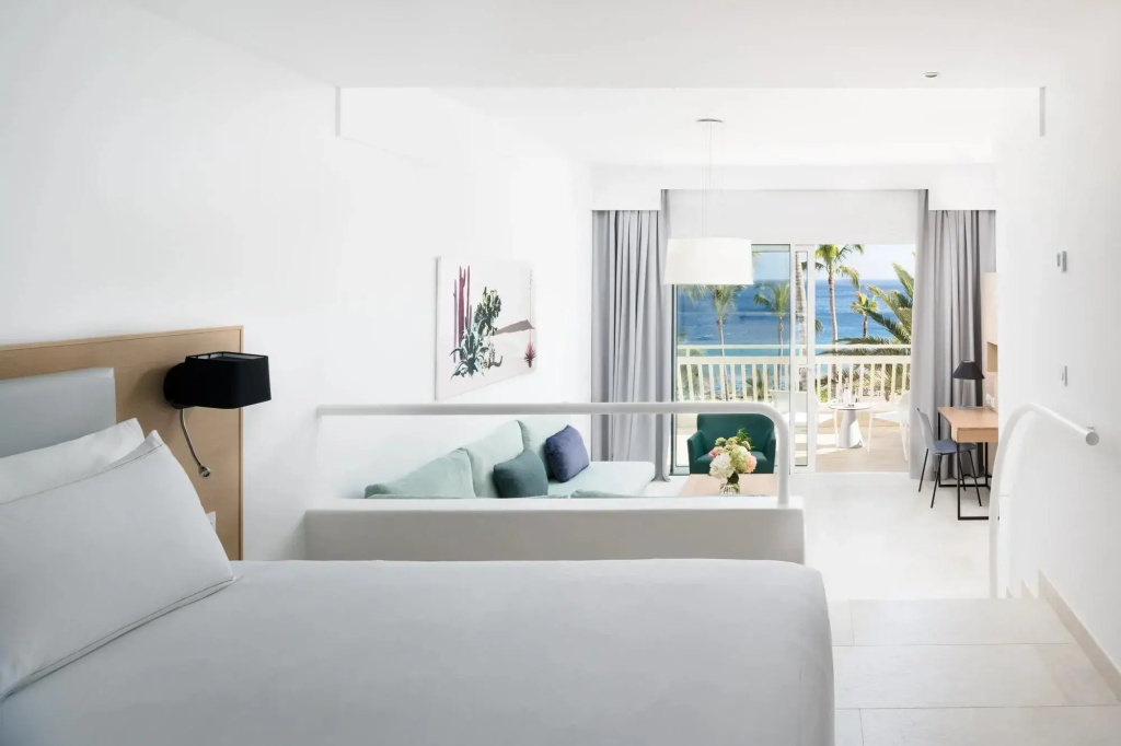 Plus Fariones Suite Hotel - Chambres