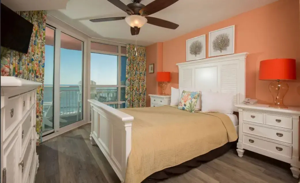 3 Bedrooms Deluxe room with ocean view
