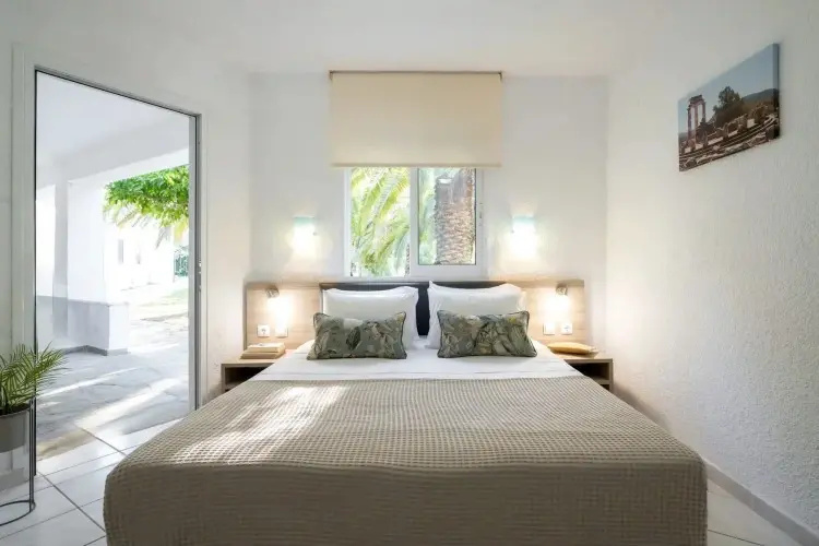 Economy Double room (full double bed)