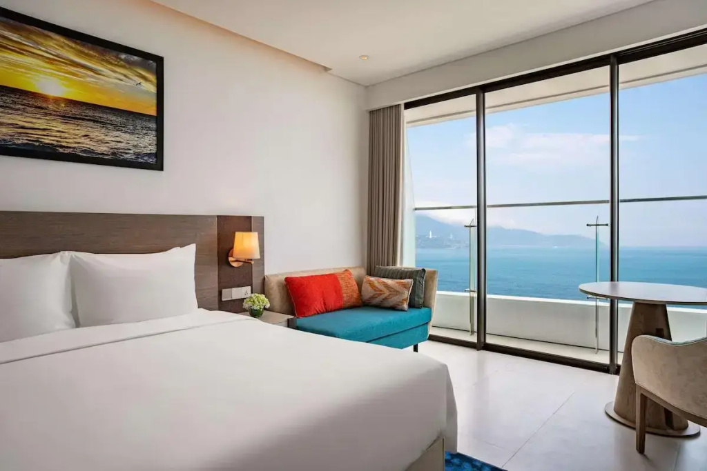 Executive Double room with sea view (full double bed)
