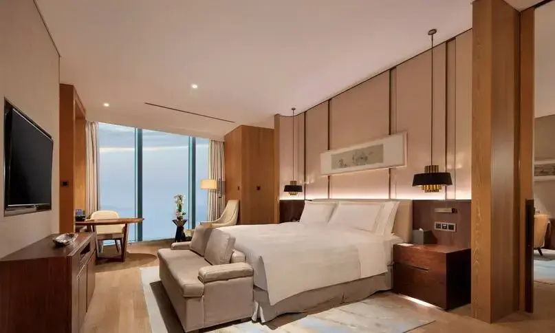 Grand Premier Double Suite with sea view (full double bed)