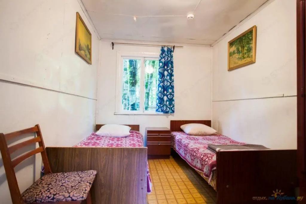 Economy (Building «Golden Ear») room