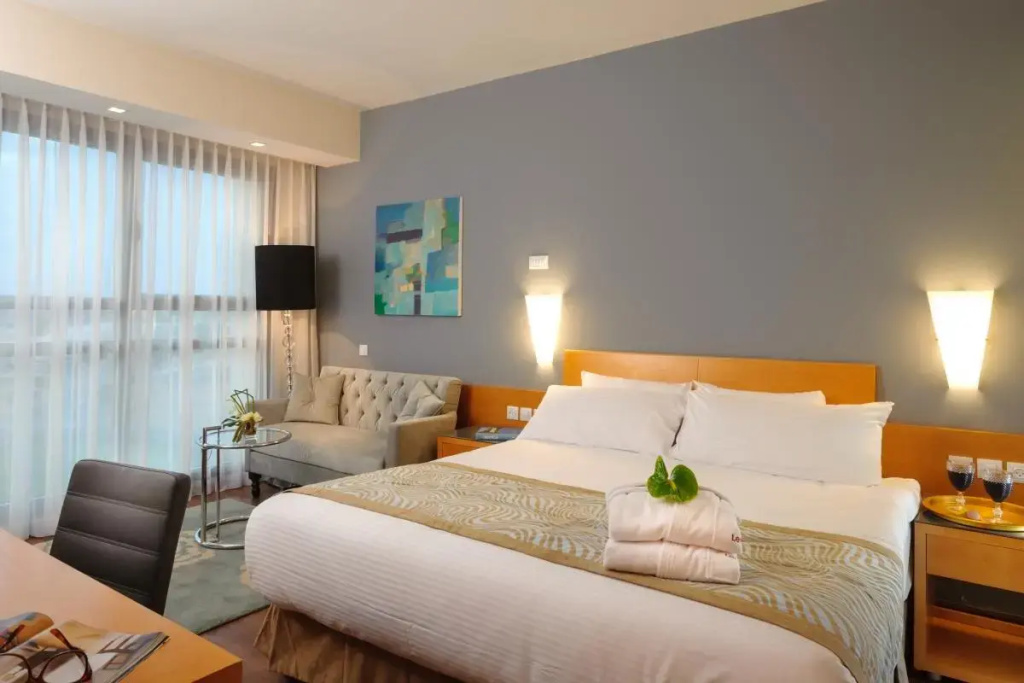 Ambassador Double Suite (full double bed)