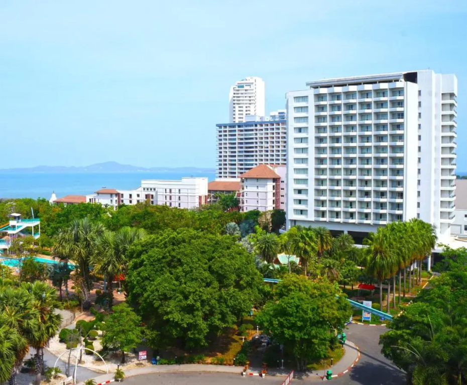 Pattaya Park Beach Resort — фото